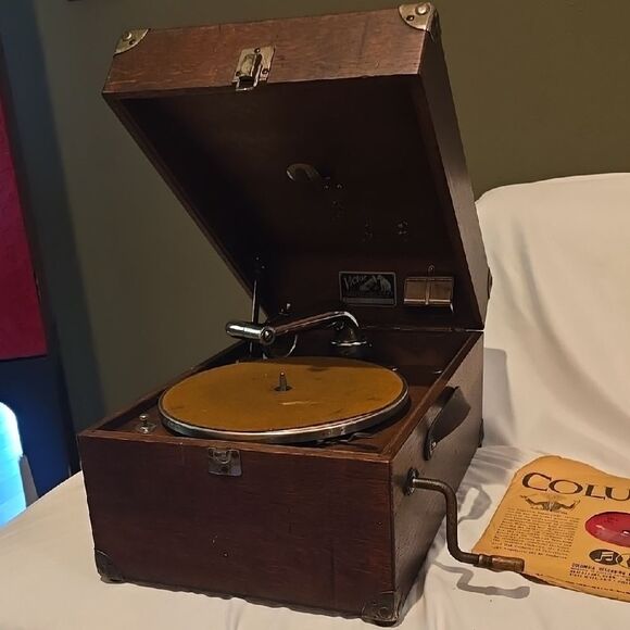 Antique VICTOR talking Player From Early 1920's.Columbia Brown Vinyl Recor - Picture 4 of 5